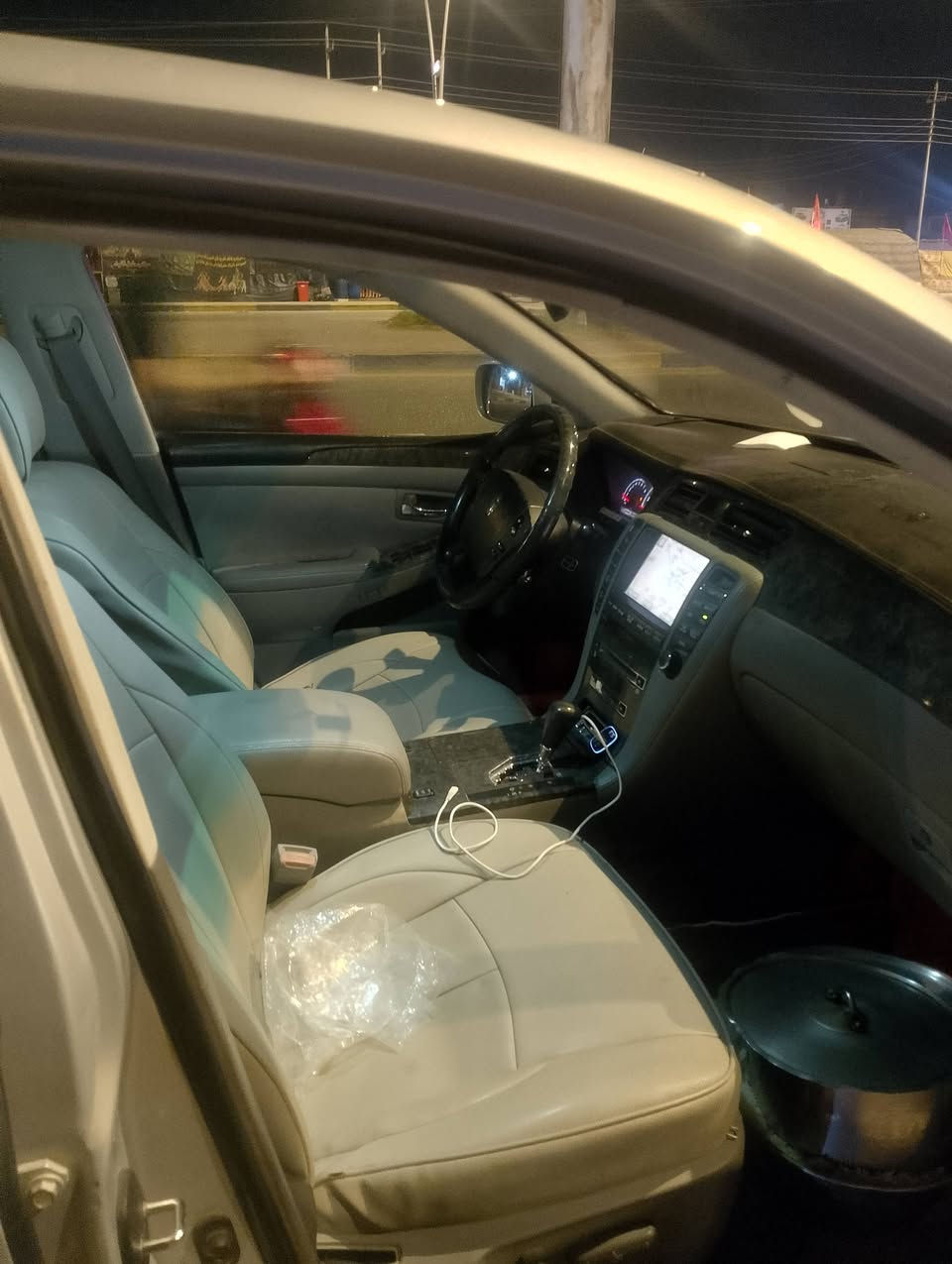 السلام وعليكم شباب شاهينه اللبيع أدوات كصه جنطه أدوات متومه طبق أصل سياره جاهزه ع خير بس تبريد بي ليك سعر 38وبيه مجال مكان البصره اربع بصمات بيبان كامره دواره كرستال أصل ***********
