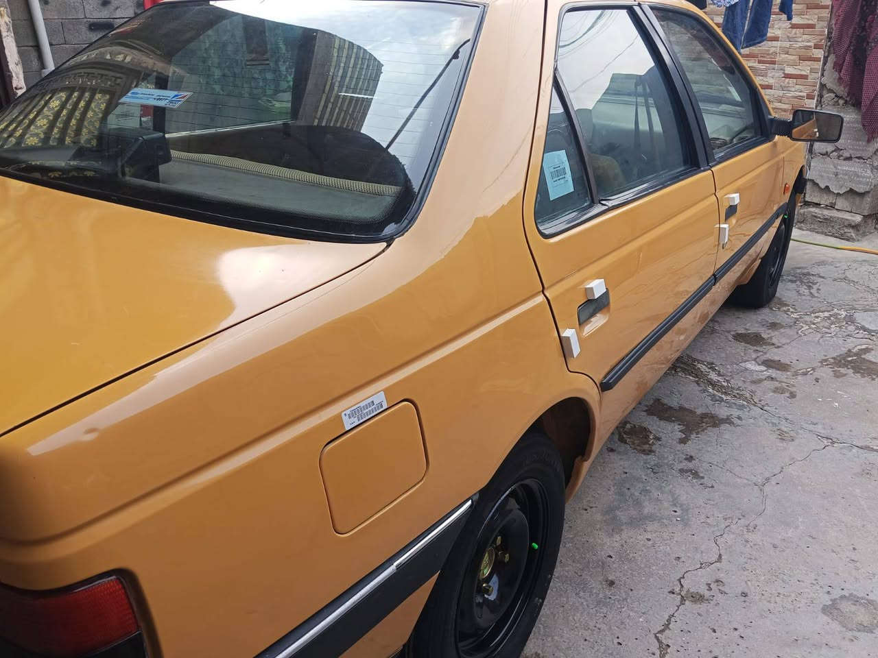 سلام عليكم بيجو جيلكس 2010 كير ومكينه وتبريد حدادة خير من الله لاضربة ولا تبديل المكان بغداد حي نصر رقم الهاتف ***********
