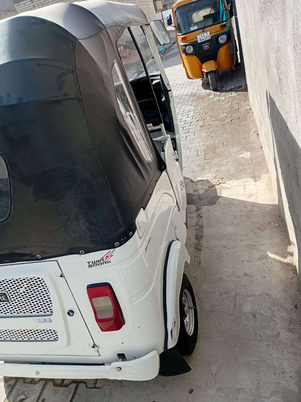 سلام عليكم شباب تكتك لبيع موديل 2022شهر ١١ رقم وسنويه بغداد شعله ***********/سعر 8و300
