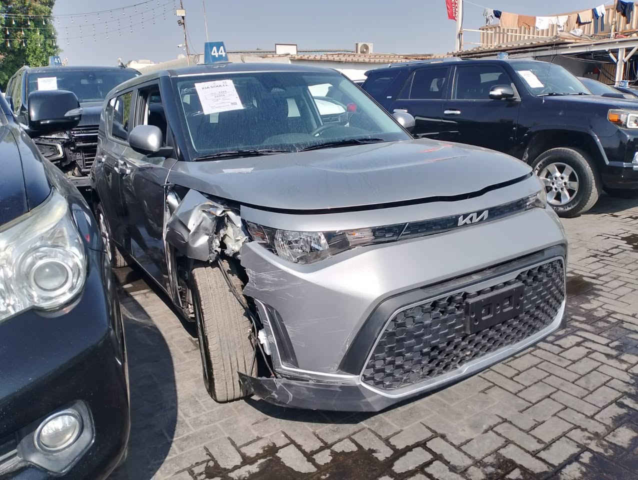 السلام عليكم
 كيا صول2025 
سياره فول مصفوله رادار حساسات نقطه عمياء
مصلحه وكامله مرقمه شهداء ميسان
سياره ماماشيه السعر 160 وبيها مجال 
للاستفسار/‭0771 992 1530‬
