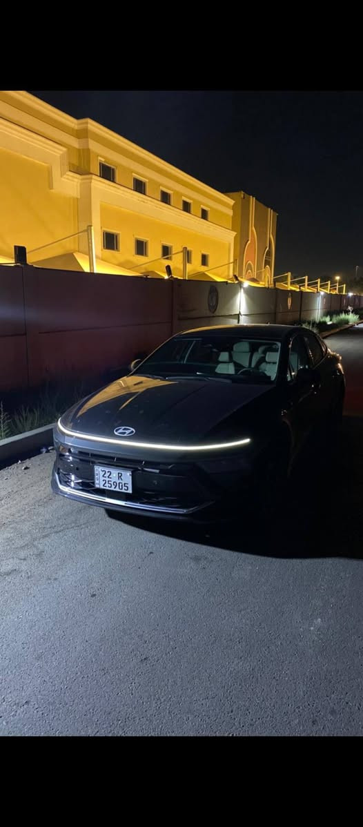 سلام عليكم للبيع هيونداي سوناتا 2025 وراد امريكي مكفول كفاله عامة من كلشي من البارد والفتح والصبغ سياره كلش جديدة ماشيه 14 دخول جديد السياره رقم اربيل تريد تحويل او وكالة فول عدى الفتحة
بصمة
كشن كهرباء 
تبريد منفصل 
داخل ابيض
شاشة متصله
رادرات 360 درجة
اوتو هولد
داريف مود
جامات اوتو
وبعد بيه مواصفات سياره مال بيت ومصاؤله عندي فتره قصيره كلش جديدة 
السعر 197 وبيه مجال 
مكاني بغداد حي الخضراء
***********
سلام عليكم للبيع هيونداي سوناتا 2025 وراد امريكي مكفول كفاله عامة من كلشي من البارد والفتح والصبغ سياره كلش جديدة ماشيه 14 دخول جديد السياره رقم اربيل تريد تحويل او وكالة فول عدى الفتحة
