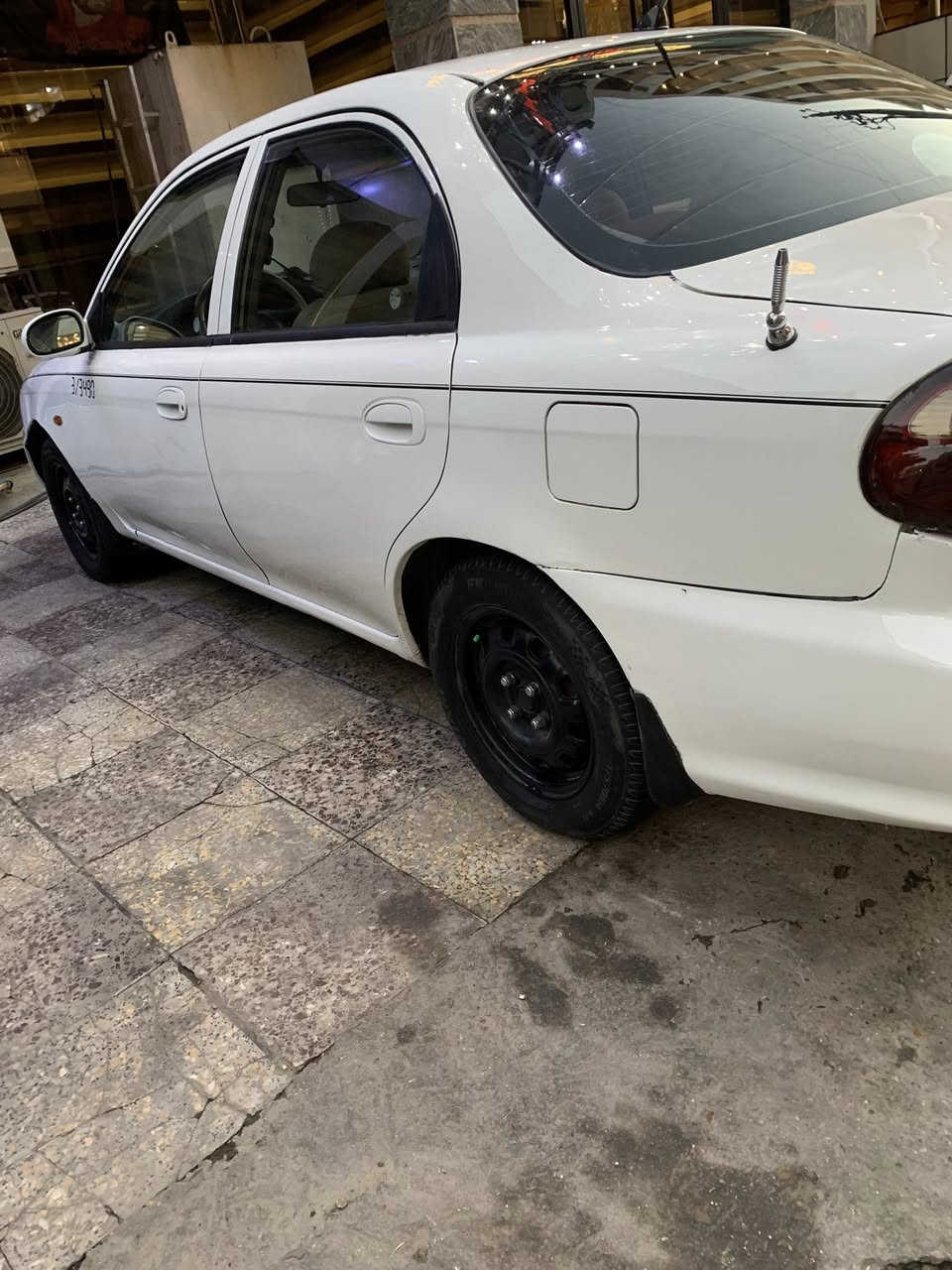 كيا سيفيا موديل 2000 صبغ عام بدون ضربه السياره جاهزة النقص بيها راديتر مال تبريد السعر 38  الاستفسار رقم الهاتف ***********
