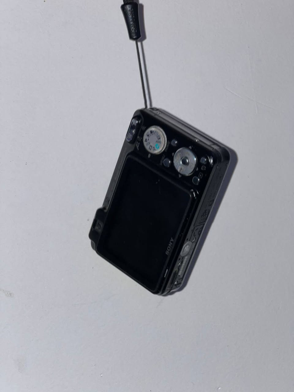 Sony Cyber-shot DSC-W120
أيقونة يابانية مدمجة بعدسة carl zeiss الألمانية
نظافة ٩٠٪


**إذا كنت صاحب هذا الإعلان وتريد حذفه لأي سبب، رجاءا أرسل رسالة إلى الدعم الفني**