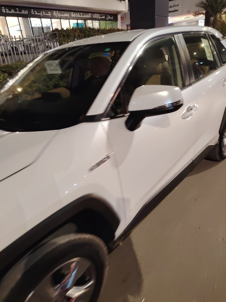 سيارة راف فور للبيع موديل 2024 خليجية وكالة عبداللطيف مكفولة ماشية 28 الف

***********
