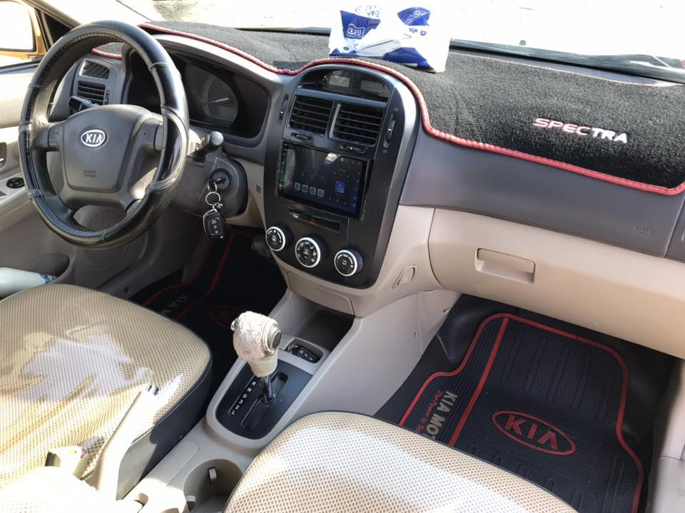 كيا سبكترا 2007 مكينه 2000 سياره جاهزه من كلشي سعرها 75 وبيها مجال بسيط للشراي مكاني بغداد جسر ديالى للاستفسار الإتصال على الرقم ***********
