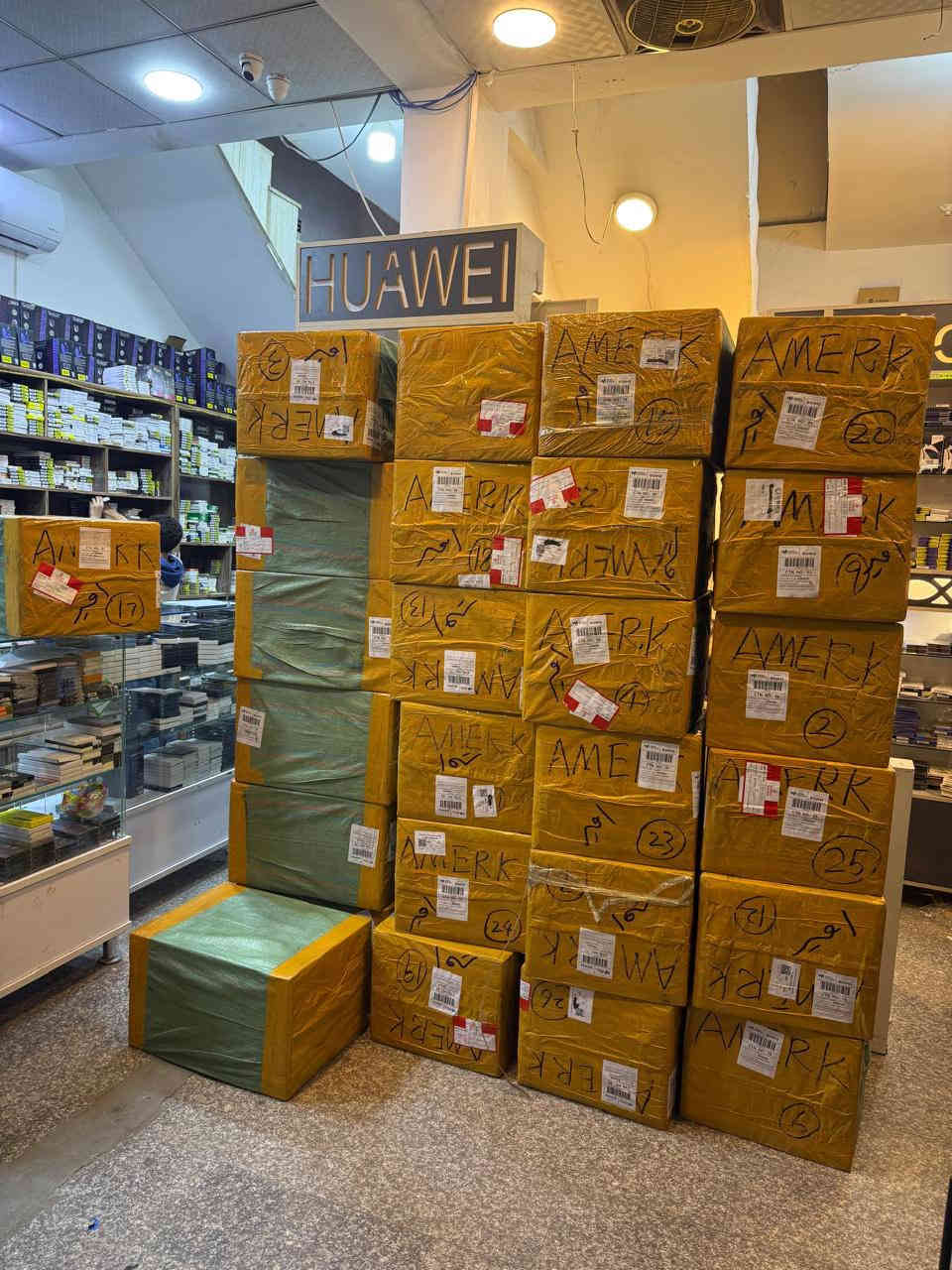 شركة جبل السلطان
تم وصول شاشات بكوالتي عالي 
العنوان:-شارع السينما فرع كراج الصوفية
للاتصال:- ***********
