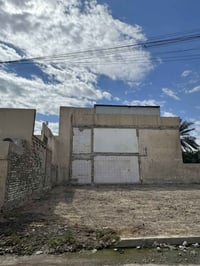 🏠 قطعة ارض للبيع ✅ 🔹 المساحة: 112،50 متر  🔹 الواجهة:  9 متر + النزال :...