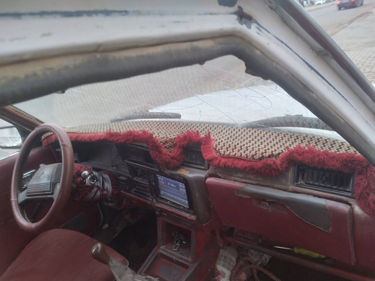 السلام عليكم سوبر ٨٢ لبيع محرك معمر رايمن شرط وكير واكسن شرط رقمه فحص صلاح الدين شرعيه بعاجه الكشر جدام العين مكان صلاح الدين الشرقاط السعر ١٦ وبيه مجال
 هاتف ***********
