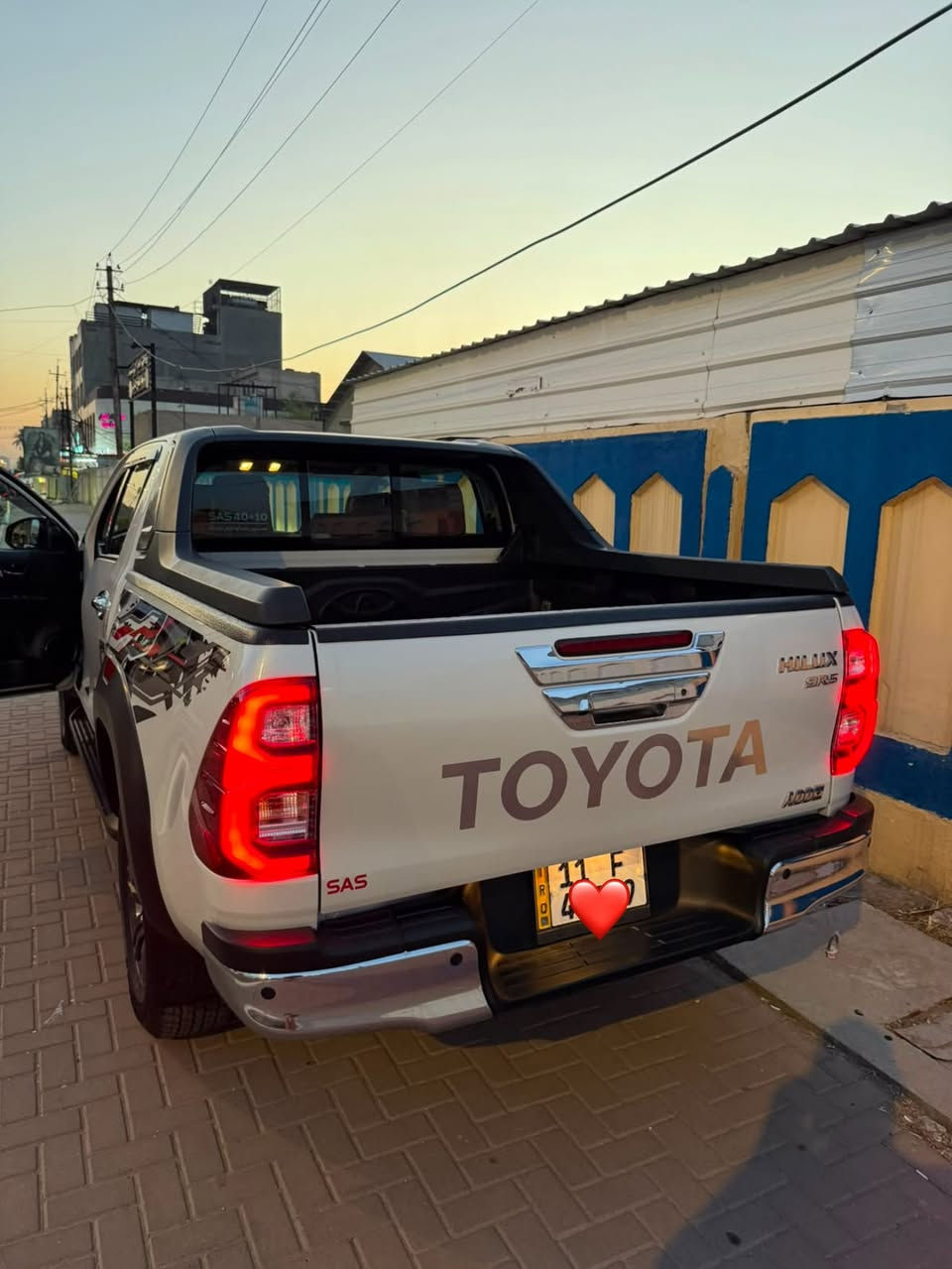 TOYOTA HILUX TRD V6 4000
2024 وكالة ساز داخل الضمان تبديلات دهن مجانا
مكفولة من الصبغ والفتح والتبديل 
رقم بغداد أنكليزي
العداد 28 الف كيلو
السعر 365 وبي مجال بسيط
المكان بغداد 
***********
