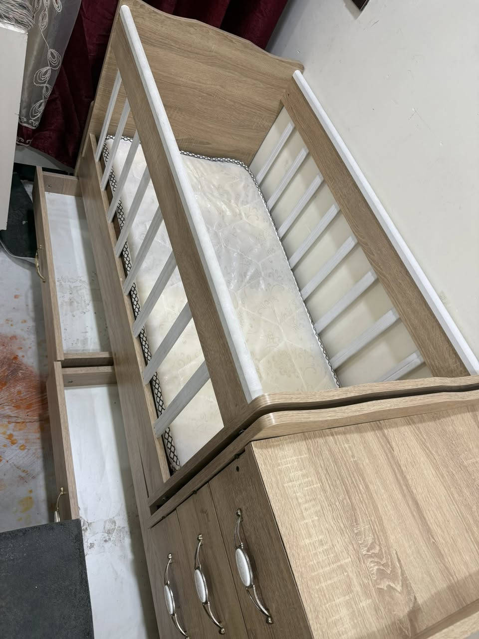 السلام عليكم جربايه طفل للبيع بعدها جديده والله جبتها ومكان ماعدي حته دوشكها جديده وبنفس الوقت ترهم جربايه جبيره اصير 
السعر (100)وبيها مجال


**إذا كنت صاحب هذا الإعلان وتريد حذفه لأي سبب، رجاءا أرسل رسالة إلى الدعم الفني**