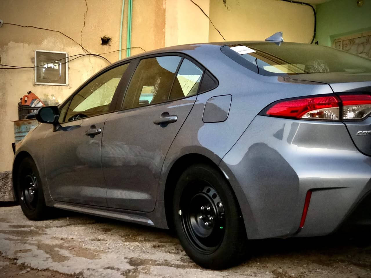 سلام عليكم كورلا موديل 2023 حادث من امريكا جاملغ وبنيد بدون دواخل ولا تبديل ربع البنيد موضح بصور رقم معوقين بسمي تأخذ وكاله مني رقم كربلا رقم الهاتف ***********
