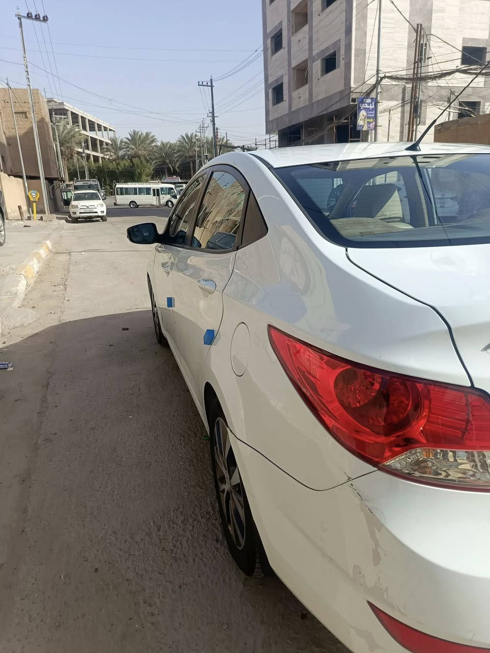 اكسنت2014امريكي محرك1600 دوش
كير ومكينه مكفولات
تحكم ستيرن
تبريد ثلج
فتحه سقف بانوراما
رقم انكليزي الجديد
شاشه كبيره
بيها سونار جديد بالمنشور
بيها باب الجانب الايسر خلف السائق مبدل ومصبوغ + جاملغ خلفي خدوش 
الباقي كله مكفول حداديه وكير ومكينه
رقم وسنويه وهزه كله جديد السياره بأسمي تحويل ثاني يوم المكان كربلاء السعر 100
*********** متواجد فيس + وتساب
