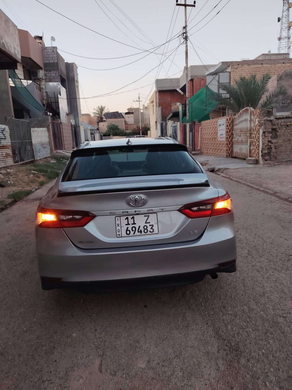 السلام عليكم كامري امريكي 2023 للبيع LE بدون اريباك ماشية 42 جامرلوغ خلفي مصبوغ بدون دواخل السعر ١٩٠ وبيها مجال رقم بغداد ***********
