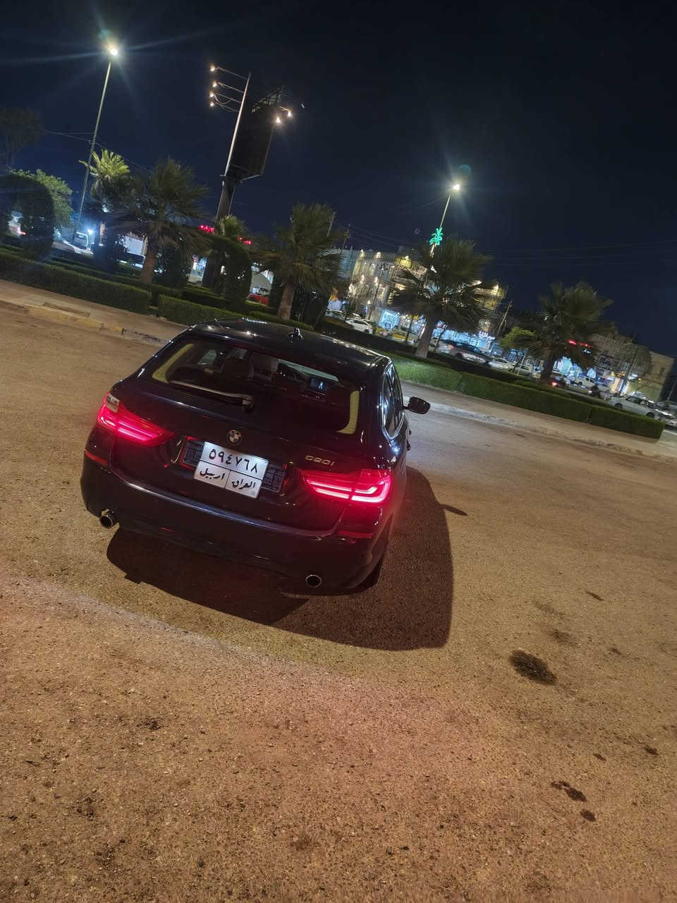 السلام عليكم
Bmw/520,2018
السعر ١٢٥$للبيع  فقط

بي ام دبليو موديل (2018 )
بيها  بيها باب كلير بدون دواخل
مكينه ٤ سلندرتوين تيربو    السياره خليجيه     
داخل جلد قرميدي بلادي ونظيف كلش 
كشن كامل كهربائي 
شاشه جبيره وماوس تحكم بالشاشه و وسائط ومعلومات السياره 
بصمه وحساسات امامي خلفي بلادي وشغال لايت زنون وعدسات متحركه اصل ترحيب مري ويدات البوب داخل الاناره كلها led بلادي السياره بيها led ابواب ودشبول متغير الالوان بلادي 
كروز سرعه وتحكم ستيرن اوتو ستوب هندبريك دكمه واوتو هولد تبريد ٣ قطع وكله لمس وشاشه ٣ وضعيات قياده نورما وسبورت وكومفورت صندوك كهرباء  
بيها بعد مواصفات والسياره نظيفه كلش وع الفحص 
السياره مكانها كربلاء 
السعر ١٢٥ وبيها مجال 
***********

