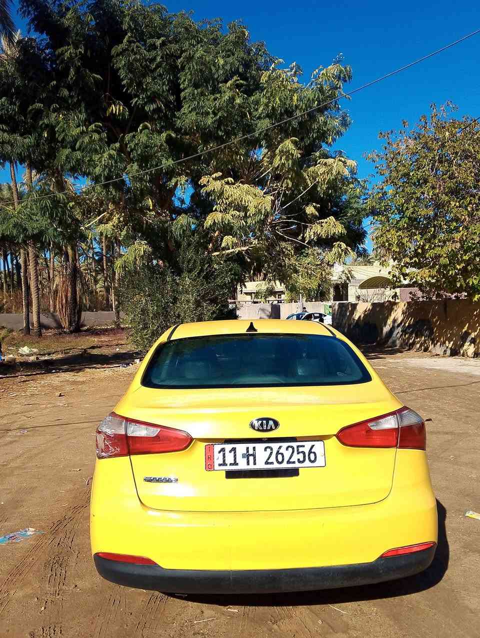 السلام عليكم
كيا فورتي موديل ٢٠١٦
السياره وراد امريكي جاهزه مابيه شي 
مبدل بنيد وبيه طخه جاملغ ايمن وجاملغ ايسر امامي
كير مكينه لا تنقيص ولا تبخير 
تبريد شغاال
السعر 105
العنوان الحسينيه كربلاء المقدسه 
للتواصل والاستفسار
***********
