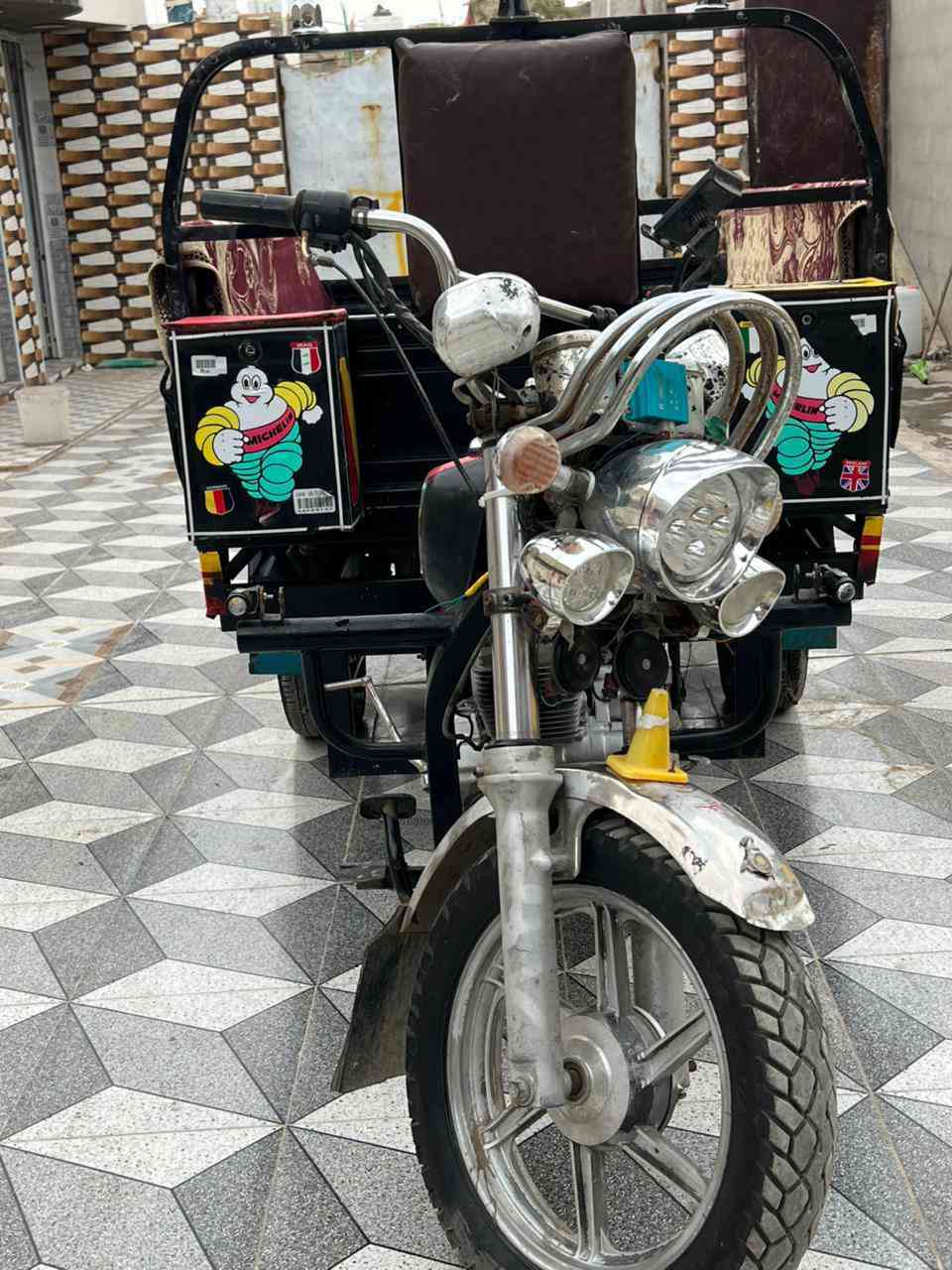 جمره 2020 اوراق اصوليه
مكينه 2021مبدل ولفات 

مكان واسط الصويره 

السعر1600وبيه مجال 

***********
