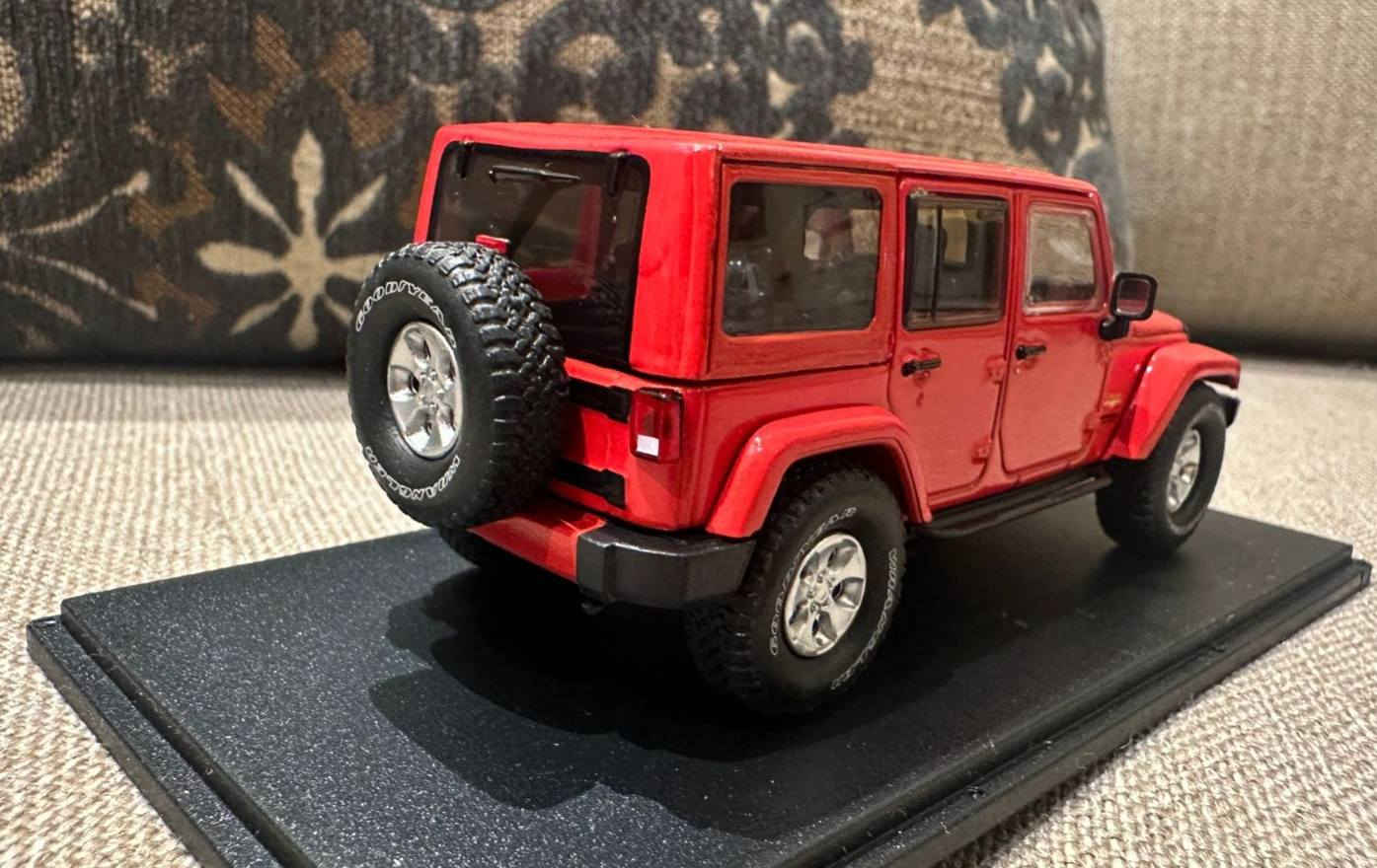 Jeep wrangler limited moab 2013 👊🔴
Greenlight 1/43
سقف قابل للازاله


**إذا كنت صاحب هذا الإعلان وتريد حذفه لأي سبب، رجاءا أرسل رسالة إلى الدعم الفني**