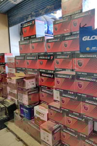 بطاريات سيارات مع القديم 40٫000....بدون قديم 50٫0000.  لحگو ع العرض