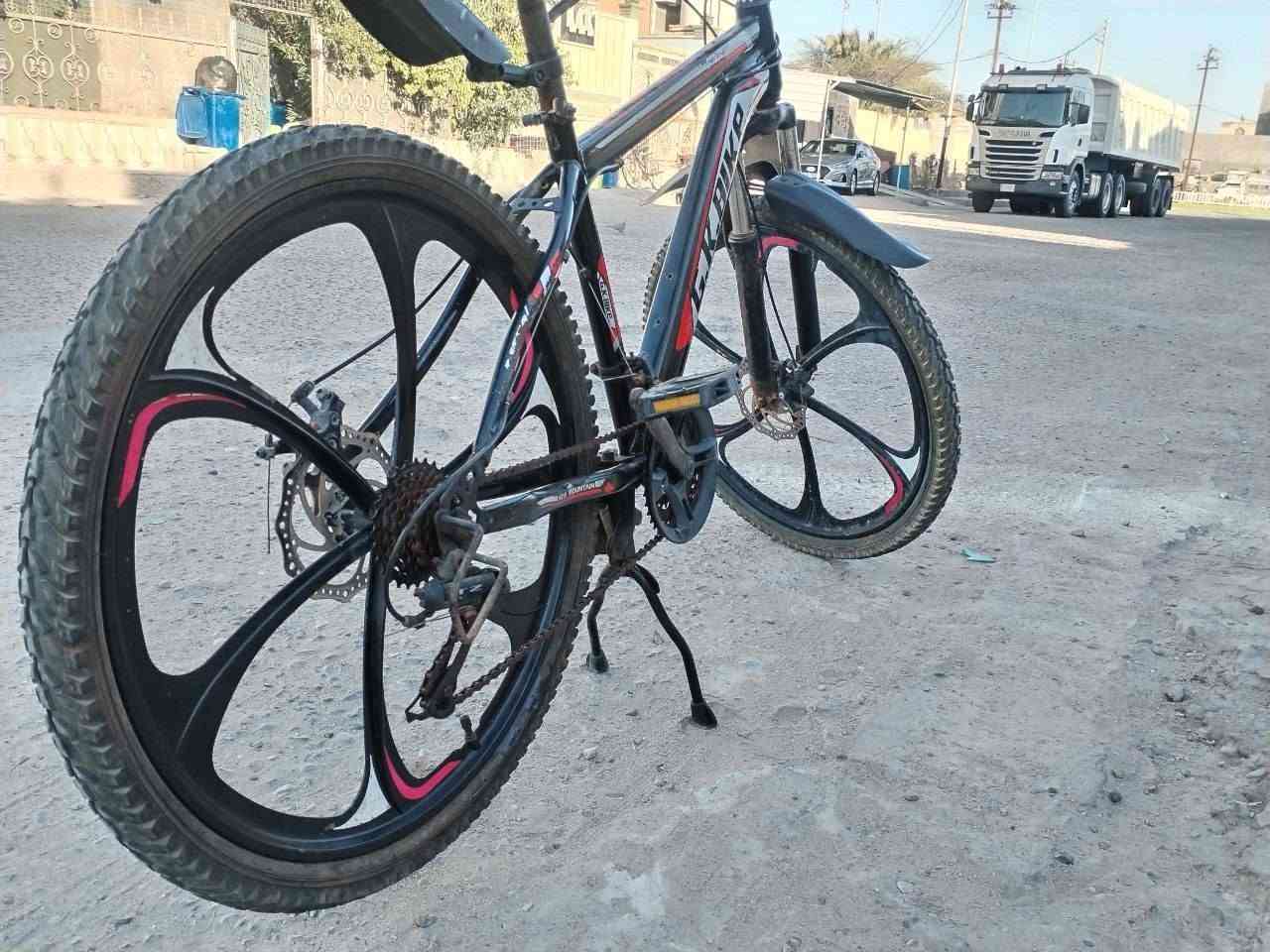 بايسكل جبلي نظيف للبيع سعر 87 بي مجال


**إذا كنت صاحب هذا الإعلان وتريد حذفه لأي سبب، رجاءا أرسل رسالة إلى الدعم الفني**