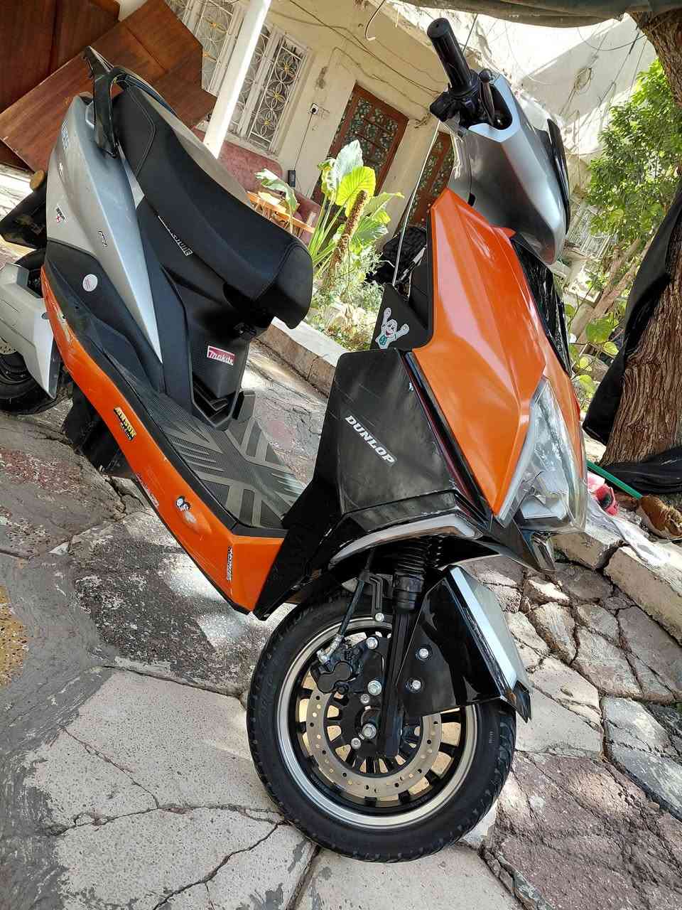 دراجه شحن سكنس حجم كبير 2025
سته بطاريات الحجم كبير 
سعره 800 بيها مجال 
***********
