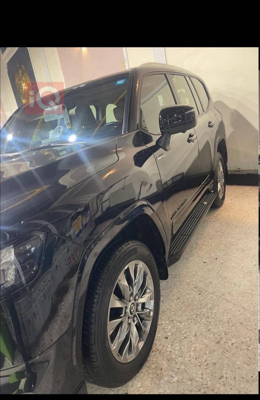 السلام عليكم لاندكروز 2024 السياره بريم اصل ماشيه 19 السياره مغلفهPPF السياره بلاك ادشن على وضعيه الشركه بأسمي السياره رقم بغداد سعر السياره 70 وبيه مجال مكانها 
بغداد***********
