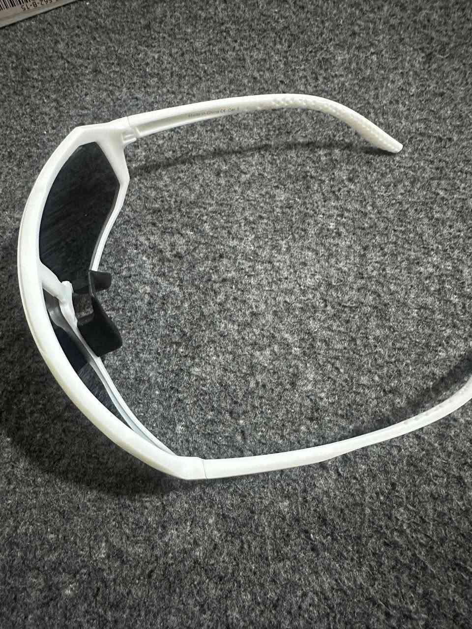 نظارة بهاذ الشكل قطعتين ماركةSCVCN القطعه به 10


**إذا كنت صاحب هذا الإعلان وتريد حذفه لأي سبب، رجاءا أرسل رسالة إلى الدعم الفني**