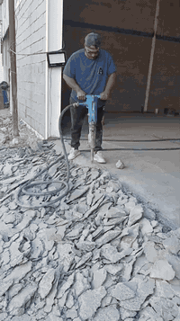 كمبريسر تفليش جميع انواع الكونكريت خادمكم (ابو آدم) 07752709152