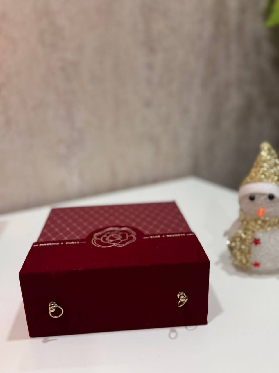 🎀 بكج نسائي راقي يتكوّن من:
💎 قلادة بتصميم مميز
💅 طلاء ثابت ولمعة ناعمة
🕰 ساعة أنيقة
🌸 علبة عطر بشكل فخم وجذاب

📦 البكج يجي بعلبة خاصة وجاهزة للإهداء
✨ هالمرة العرض كلش حلو وناعم… يرضي كل الأذواق 💕

💖 مميزات البكج:
✅ طلاء ثابت
✅ ضد الخدش

لا تحتارين بالهدايا بعد… هديتك صارت جاهزة وبذوق عالي 💖
#السعر_ع خاص سارعووووو الحجز كمية محدوده 

#توصيل_جميع_المحافظات


**إذا كنت صاحب هذا الإعلان وتريد حذفه لأي سبب، رجاءا أرسل رسالة إلى الدعم الفني**