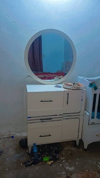 غرفة للبيع • تحرير السكك • بها مجال
