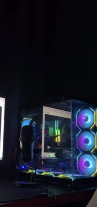 كيس للبيع   المعالج i9 9900  الكارت rtx 3070 كيكابيت  الرامات 32  3600...