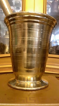 بغدادي قديم • مخطط داخل وخارج • ارتفاع ٢٢سم