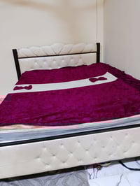 مطلوب سرير • مجال بسيط