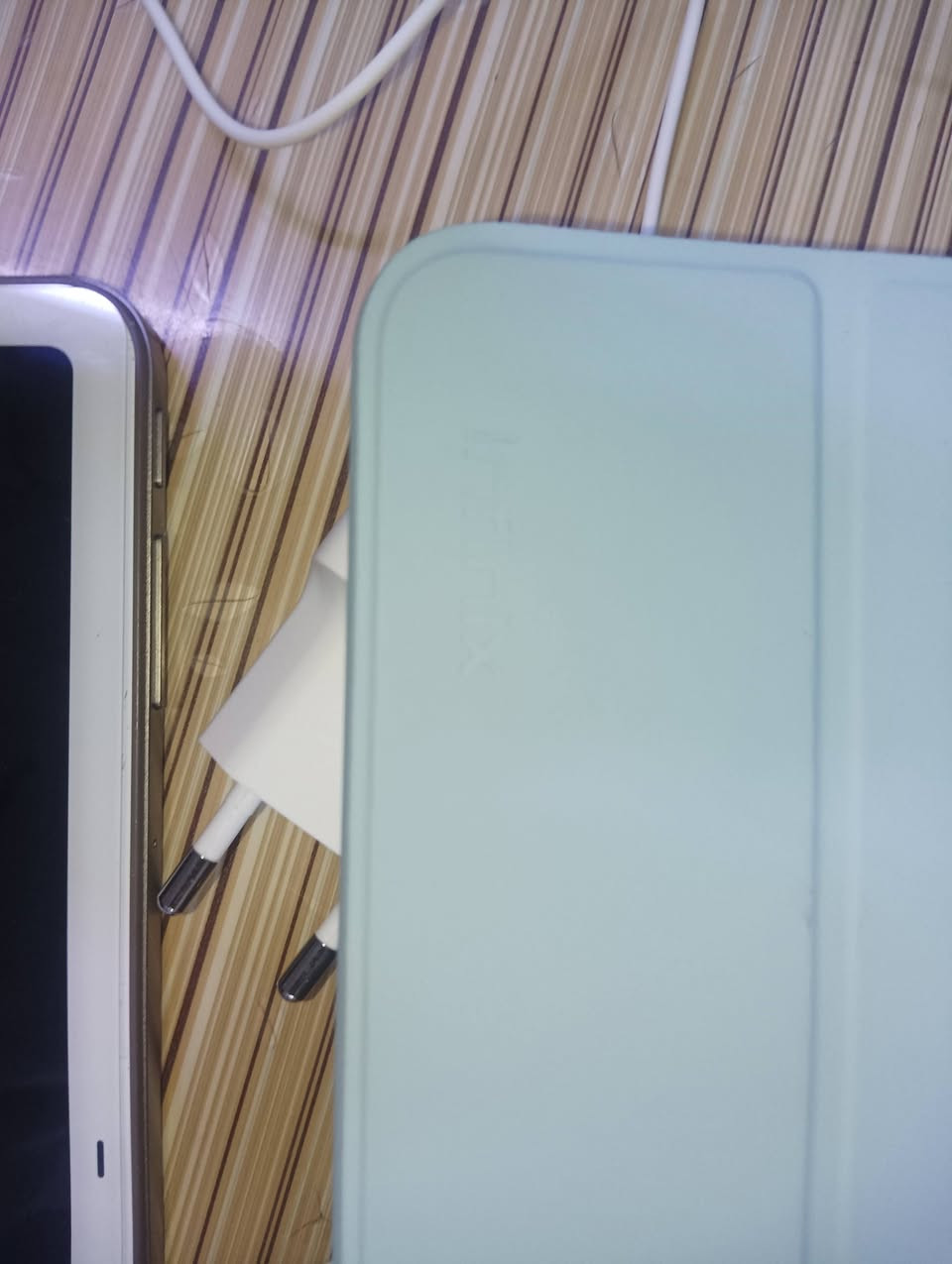 ايباد انفنكس وياه كفر انفنكس اصلي و سماعة اجتي وية لايباد و شاحنة انفنكس اصلية  مساحته 256 ايباد جديد يوم لجمعة اشتريته و اريد ابيعه ب 350 وبيه مجال مكاني بغداد الغزالية


**إذا كنت صاحب هذا الإعلان وتريد حذفه لأي سبب، رجاءا أرسل رسالة إلى الدعم الفني**