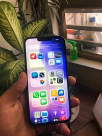 13 برو ماكس مبدل شاشه وكمره نوعيه وسطً حلوه   بطاريه 84 ذاكره 256   ضه...