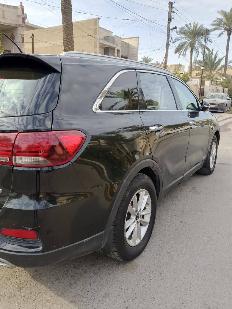 كيا سورنتو  2019
4 سلندر  7 راكب 
تدفئة تبريد كشنات
تدفئة دستيرن 
شحن ذاتي للموبايل واير لس 
ماشيه 190
بيها صبغ 3 قطع كما موضح السونار 
رقم بغداد تحويل مباشر 
مكان السياره بغداد السيديه 
للاستفسار ***********
