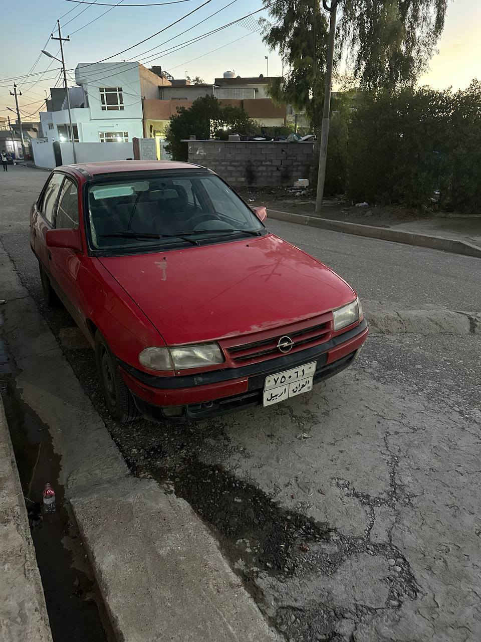 ئە ستڕا مۆدێل 92 مە کینە نیسان سە نی بێتە بریت جە بێکی خە فی پشتی هە یە دوپاچە بو یاخی ئێری هە یە سە نە وی لە دووهە زابیست بە سە رچوە وە بە ئە وە لیات دە فڕۆشم قە رداریو کێشی مە دەنی و حوکمت بە شە رت 34 مە حامە لە ***********
