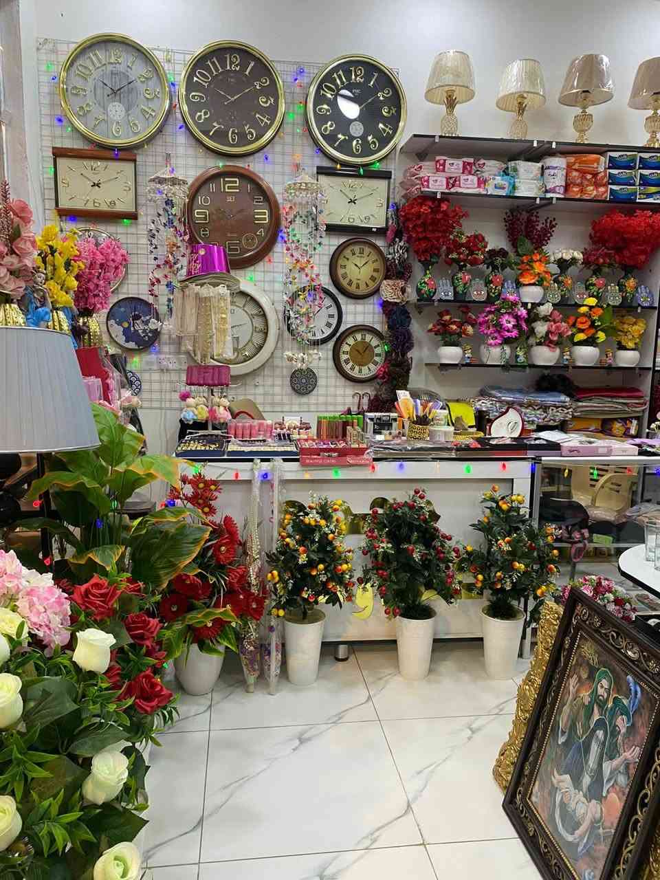 غراض منزليه هدايا وورود بسعر الجمله القديم للاستفسار اتصل على الرقم  ***********
