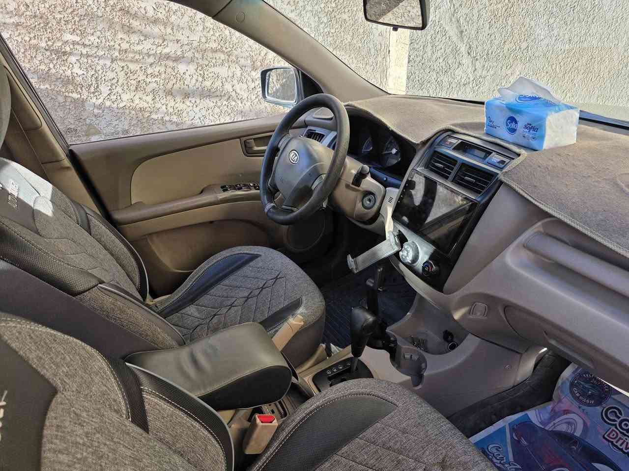 كيا سبورتج موديل 2009
سونار بي تفاصيل كلهه رقم ديالى رباعي سياره متواجده بغداد ماشية 102 الف ميل

السعر 95 ورقه
التواصل واتس اب 
***********
