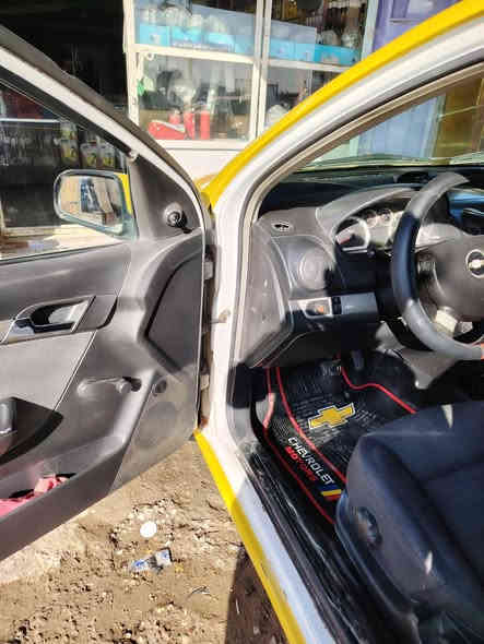 سلام عليكم سياره للبيع افيو وارد أمريكا مسكر اوتوماتيك كير مكينه خير من الله خط وبحث وغرامات مصفره سنويه 26 الشهر الثامن موديل 2009 حداديه خلفي وامامي جديد تبريد عوزه راديتر كهربائيات كله شغاله السعر 45وبيه مجال بسمي الاتصال ع الرقم *********** دوانيه عفك
