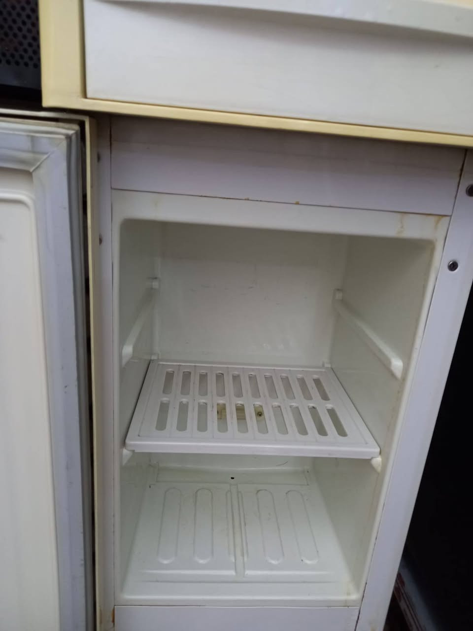 براد ماء الحافظ نظيف حار وبارد سعره ٧٥ وبي مجال  المكان / الدورة


**إذا كنت صاحب هذا الإعلان وتريد حذفه لأي سبب، رجاءا أرسل رسالة إلى الدعم الفني**