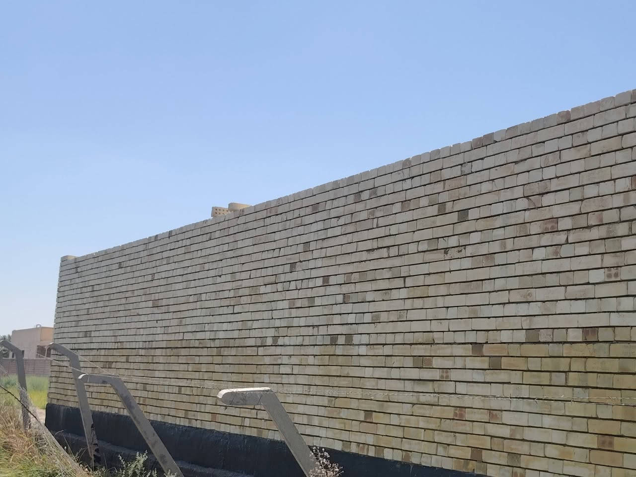 خلفه بناء درجه اولى في كربلاء وشراف مهندسين إلتزام بل عمل من أول يوم ال آخر يوم وسعار مناسبه جدا وهذه رقمي ***********
