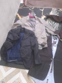 عندي ستر وبناطير قمصان ظلن شي قليل تصفيه باله سعره الستره الفين القميص...