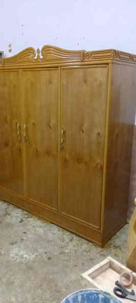 سلام عليكم كنتور 3 باب تزكام نضيف وجي صاج 5 ملم لـ وجي جديد الداخل مستعمل تزكام السعر 225 و بيه مجال عنوان نجف مقابل قريه الغدير شارع المطحنه ***********
