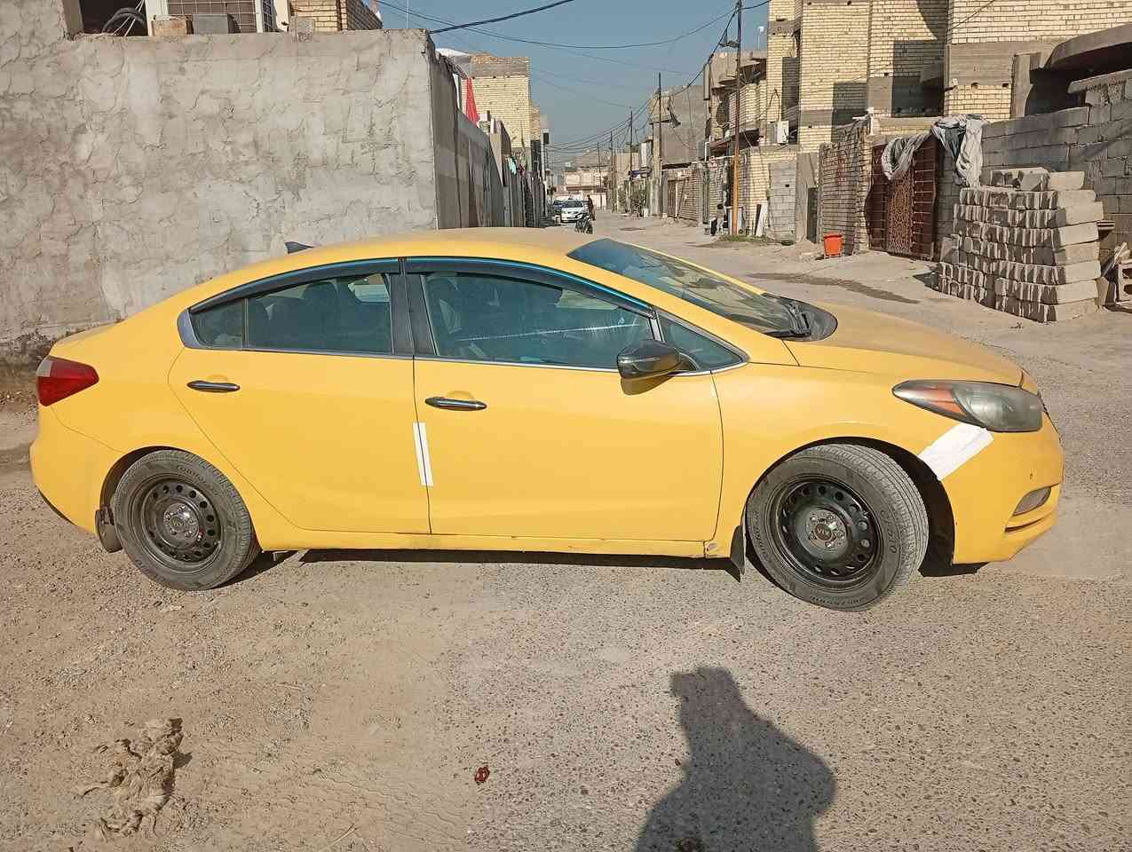 السلام عليكم 
من رخصت الادمن المحترم 
كيا فورتي موديل 2015
مكينة 2000 JDj

تخم تاير باتري جديد 
ليبل واحد
حادثهة الدعامية الأمامية 
والبدنة الجوة الدعامية 
رقم بغداد بسمي 
السعر 105

***********
***********
