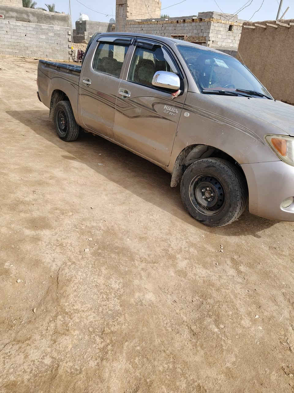 سلام عليكم سياره فلاونزه موديل 2006 مكينه مكفوله كير عادي شاصي ١٩ كويتي سياره مكفول كفاله عامه تخم تاير جاهزه رقم  قادسيه 
السعر 115 وبيه مجال بسمي مكاني ناصريه  قضاء الرفاعي رقم الهاتف***********/07
077116645
