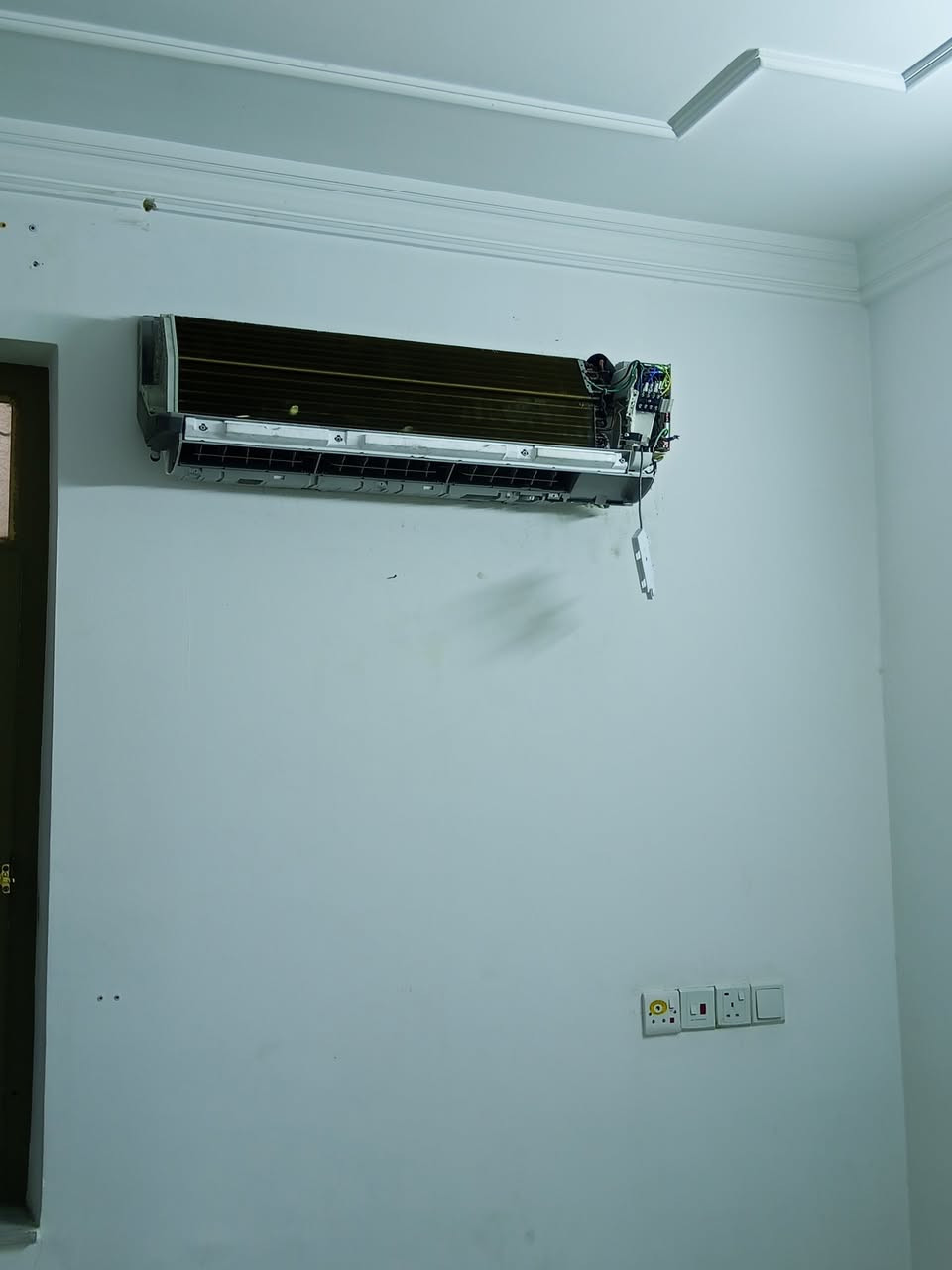 ضمن اعمالنا لهذا اليوم تم تنصيب سبالت عدد 3 نوع توست 2طن انفيرتر وسبلت كنتوري 3 طن نوع بلسان  مع الضمان في العمل 
نصب سبالت ❄️ صيانة ❄️ إدامة ❄️ تجهيز
       للاستفسار و الاتصال والمراسلة 📞
       *********** 
             🕛 يوجد واتساب 🕛
