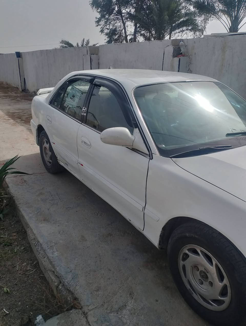 سلام وعليكم سوناتا تو موديل 1994 سنويه بأسمي لل 29  كير جديد مكينه خير من الله كير اوتماتيك زوج تايرات جديد سياره نضيفه وشوفتهه حلوه كاعده نقص فقط دعاميه اماميه السعر 42 مع مجال حك الجيه سياره مال جناي عنوان ديالى خان بني سعد الاستفسار اكثر ***********
