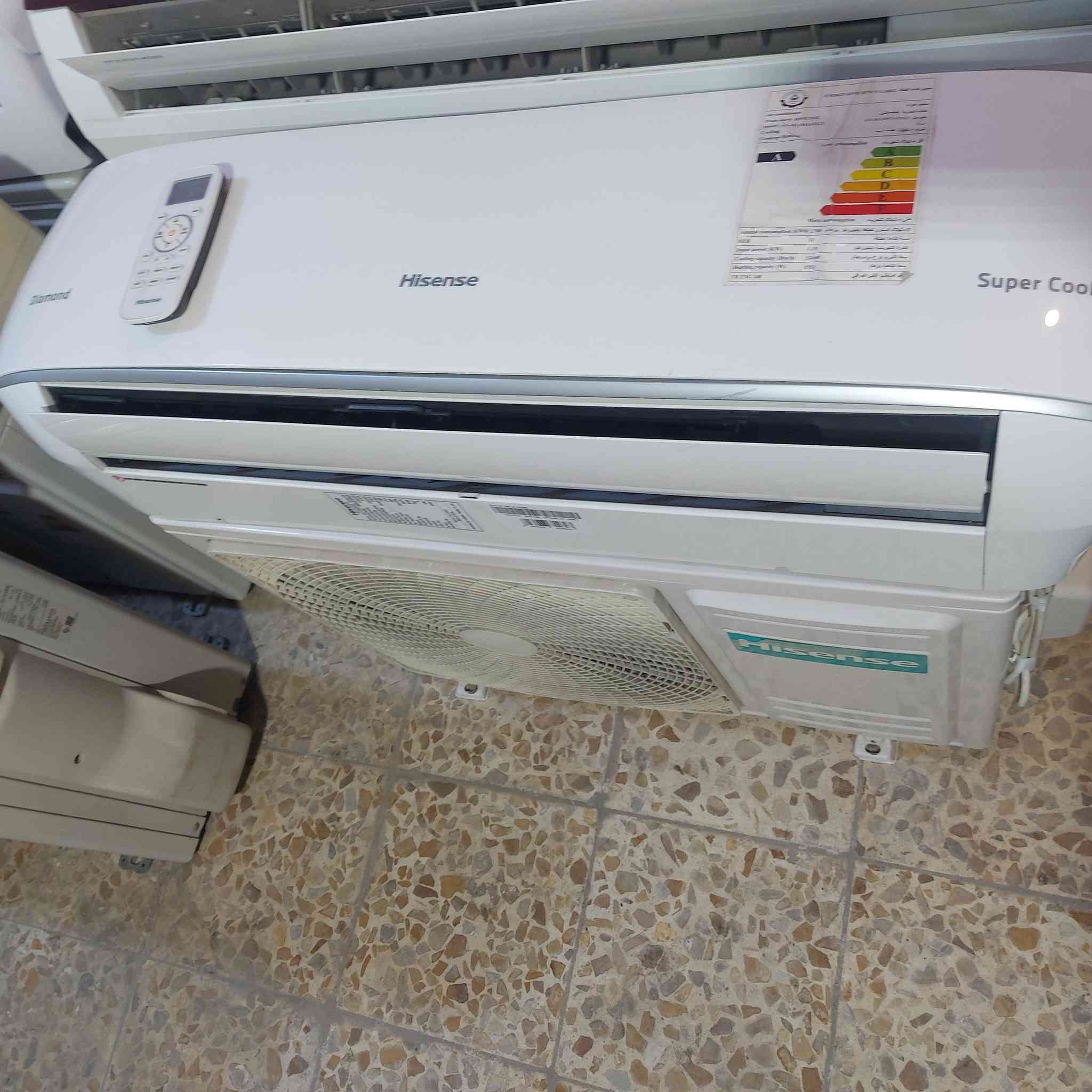 للبيع سبالت مستعمله وجديد العنوان بغداد جميلة
سبالت هايسنز عدد ٢   واحد طن 
واحد انفريتر  والثاني غاز 410 
نظافة ١٠٠ % 
***********
***********
