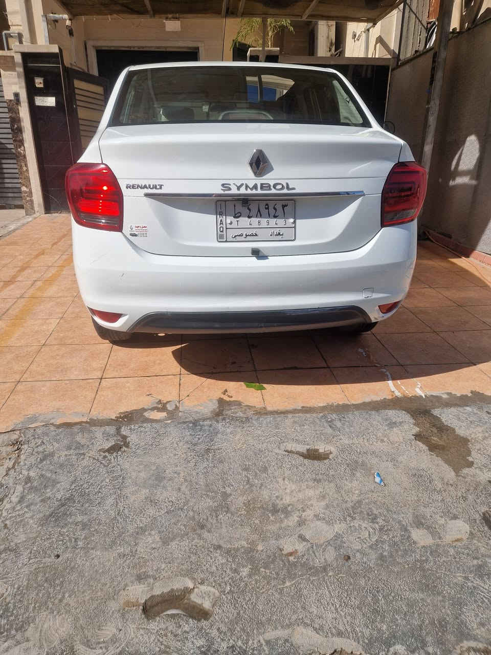 رينو سنبل 2018
السعر 78 ورقه
مكفوله من الصبغ حته الدعاميات
لايوجد بارد
المحرك والكير مظمون ونظيف جدا
كير اوتاماتك
تبريد ثلج
باسمنه من يوم الي طلعت من الشركه لليوم
حره
داخل نظيف
محرك 1600
 العنوان بغداد الكرخ العامريه
***********
لايوجد سونر بسبب انو السياره مالك واحد واول مره تنباع
