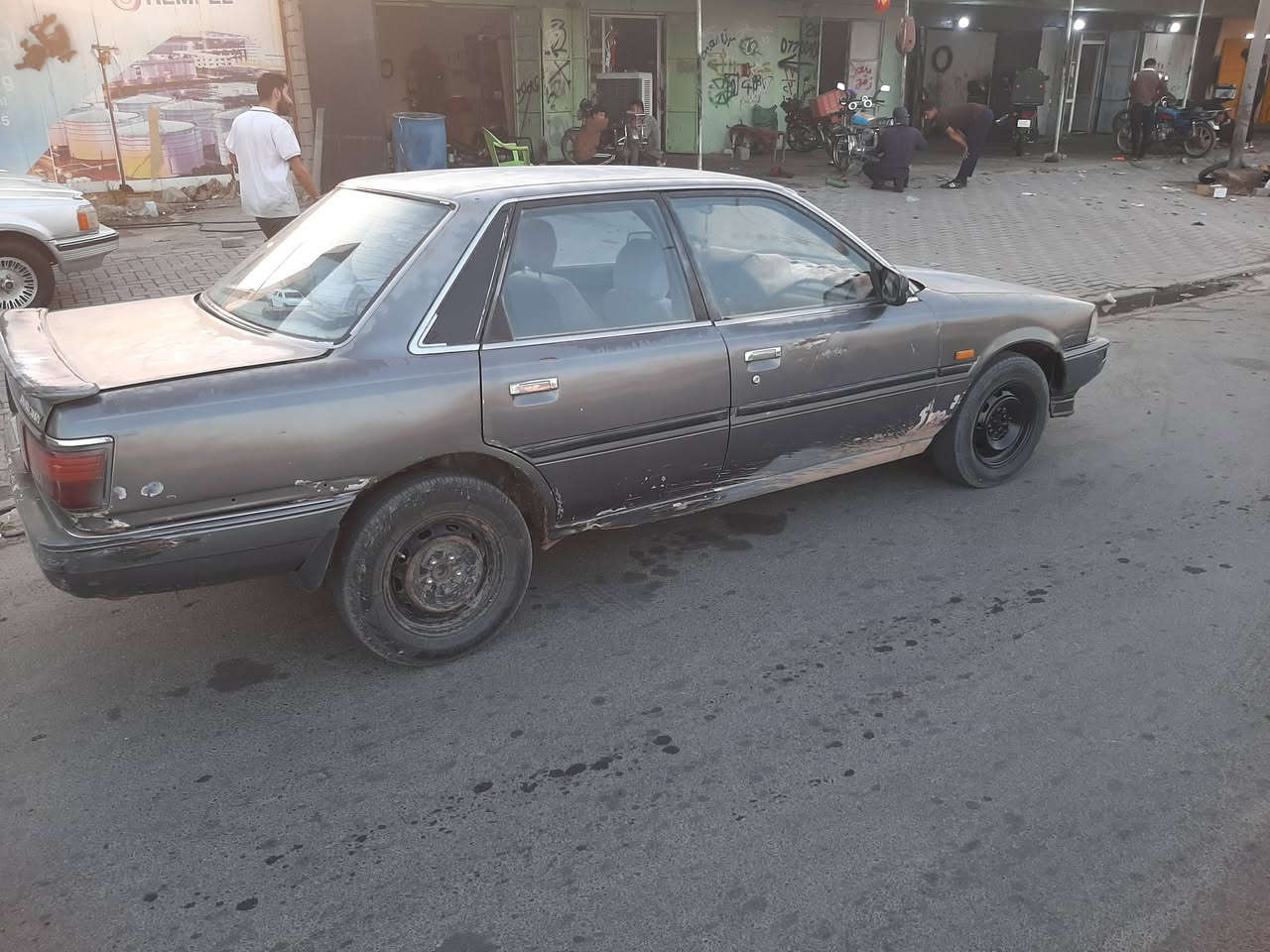 سلام عليكم
للبيع 
 تويوتا كامري 
موديل1993
 كير عادي
محرك كير شرط
محرك ابو الجف
 تبريد شغال ثلج 
سياره خير من الله  
 سنوية  نافذه2018
سنويه عضم عاج
صاحبها جيراني  يعني شرط التحويل 
تخم تاير صدر جديد
كيجات  كلها شغاله 
السعر 35وبيها مجال 
***********
***********
مكانه بيجي
